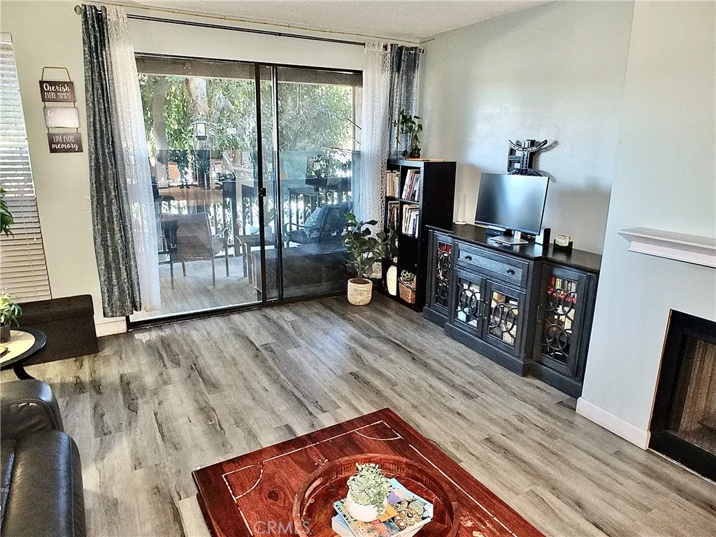 1655 Clark 124, Long Beach, California 90815 home-pic-10